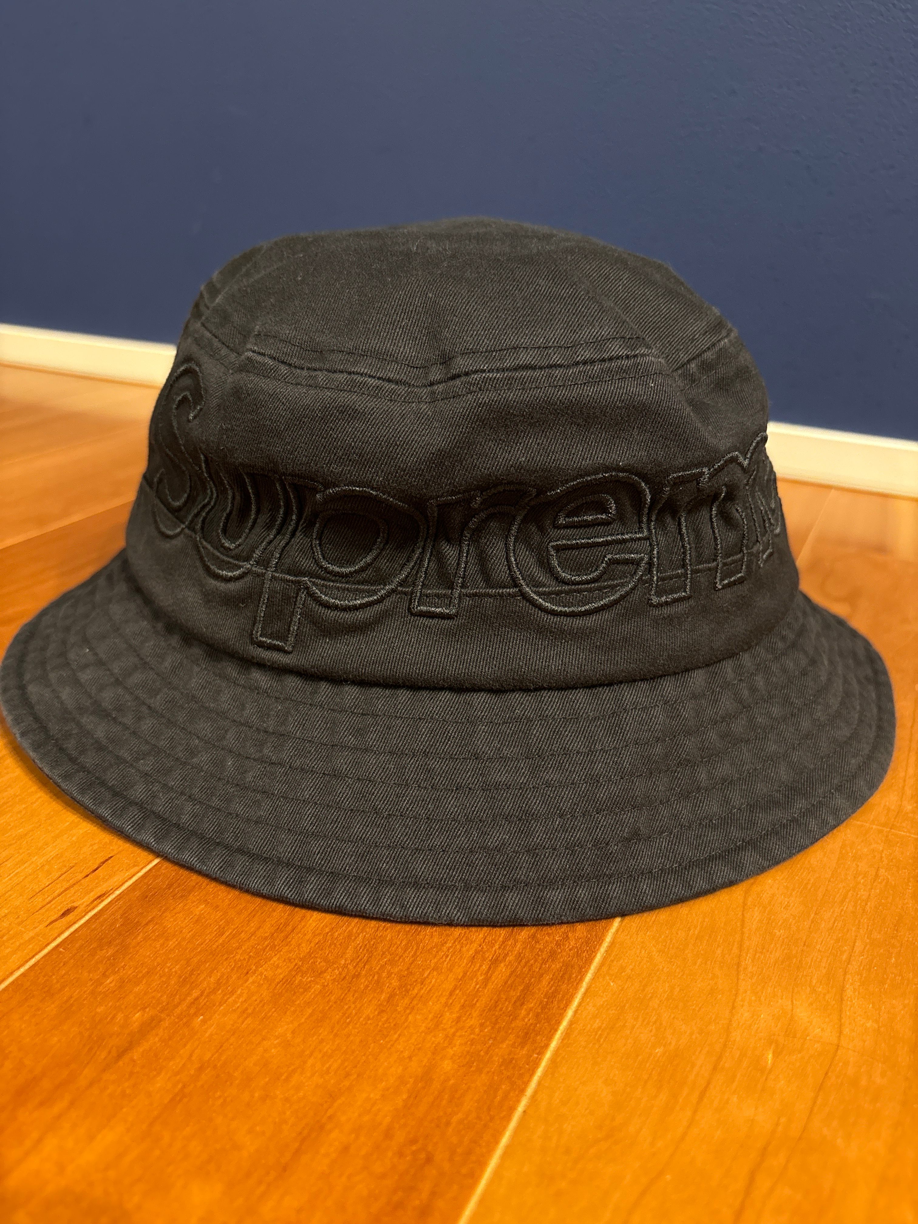Supreme Outline Crusher "Black"