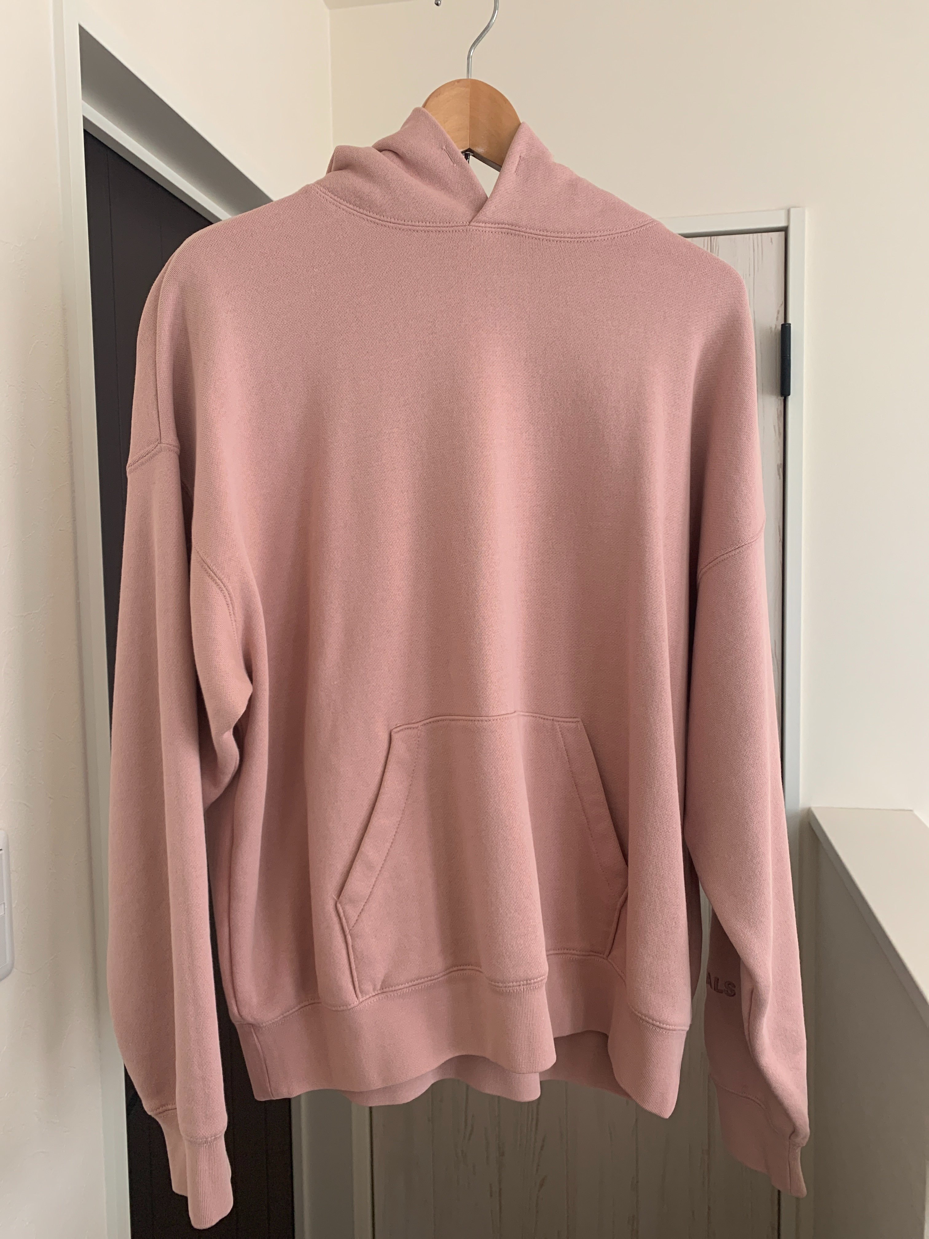FEAR OF GOD ESSENTIALS 3M Logo Pullover Hoodie "Pink"