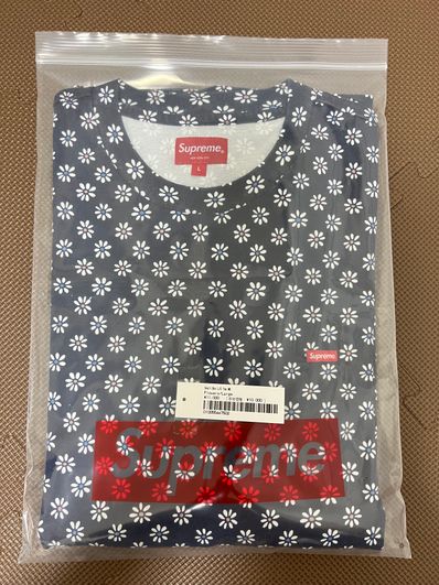 Supreme Small Box L/S Tee "Flowers"(22FW)