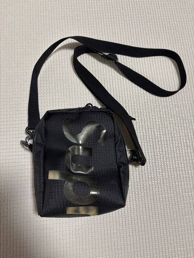 Supreme Neck Pouch 21SS Supreme Neck Pouch 21SS