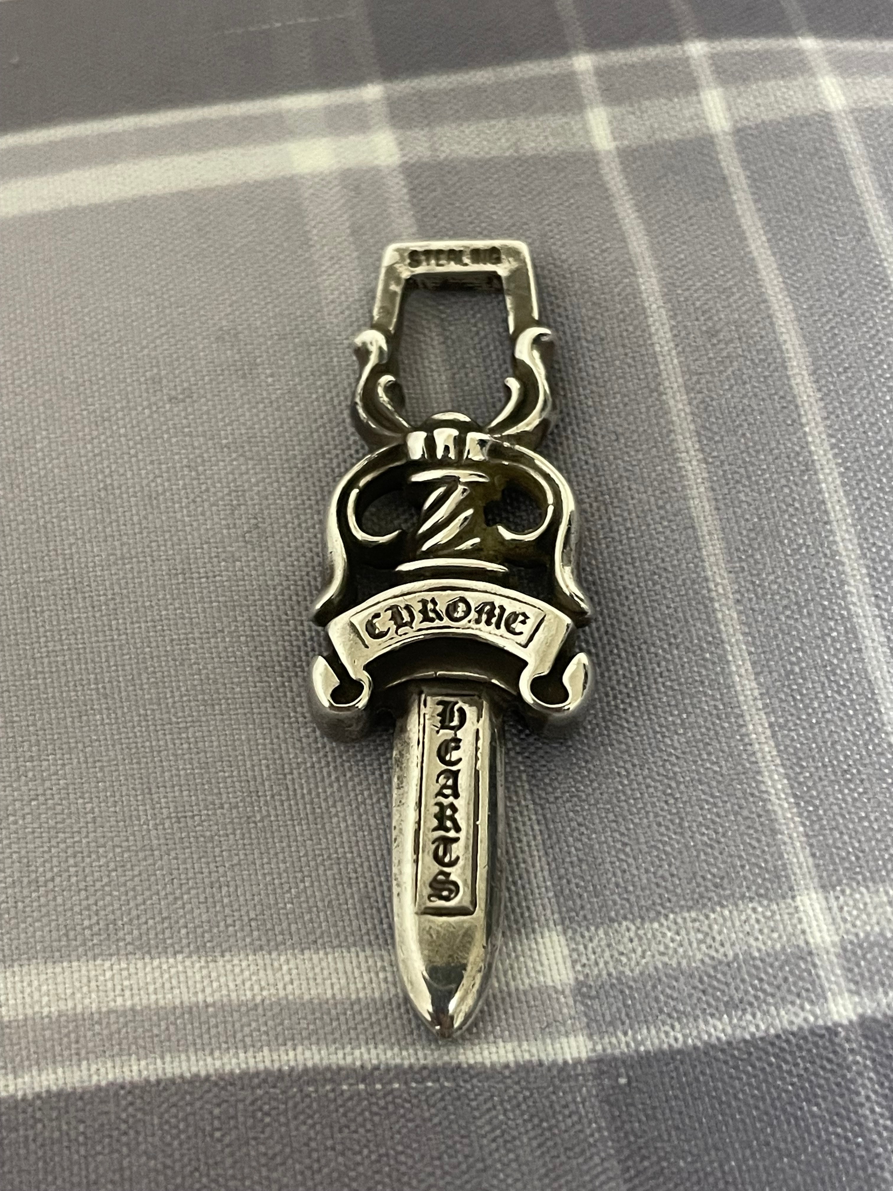 Chrome Hearts #10 Dagger Pendant "Silver"