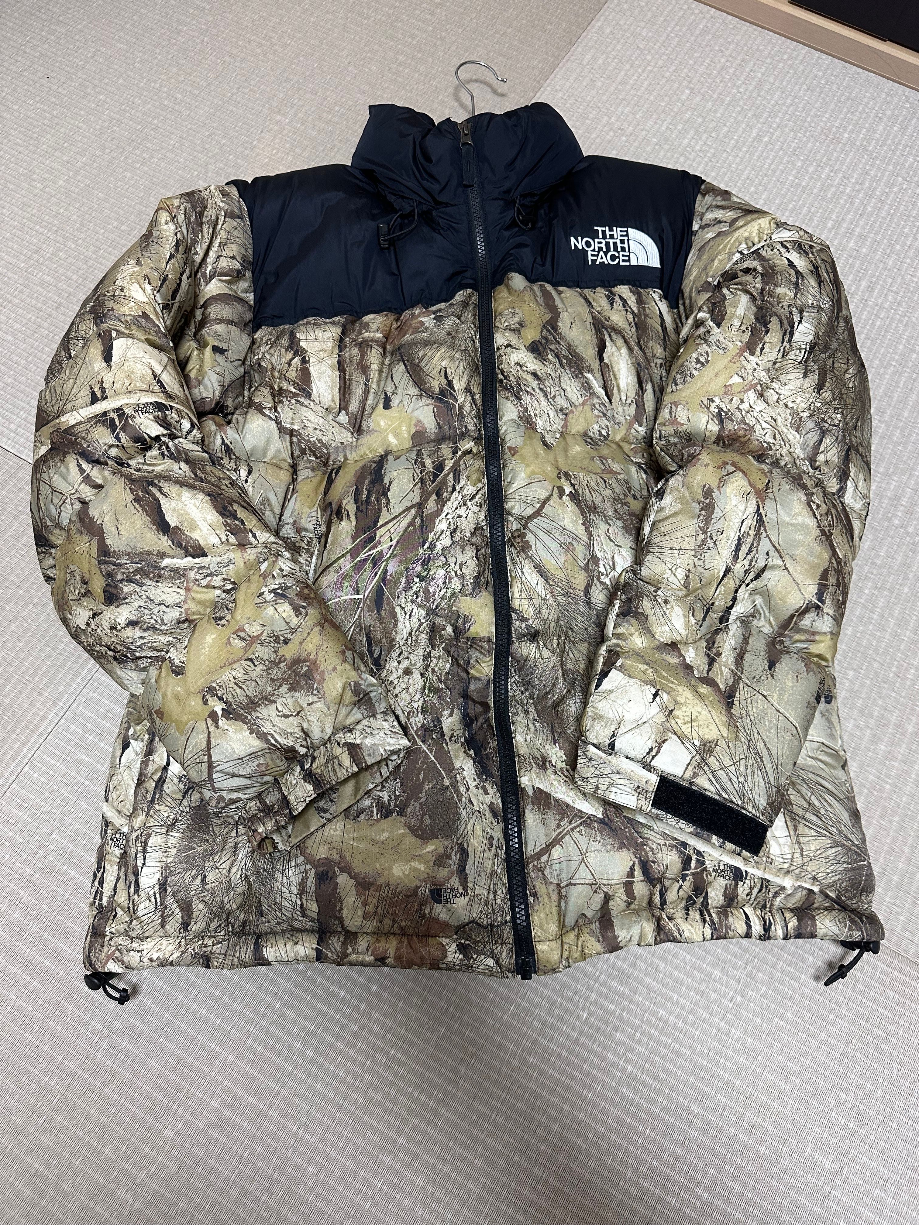 The North Face NOVELTY NUPTSE JACKET 日本版 "Leaves"
