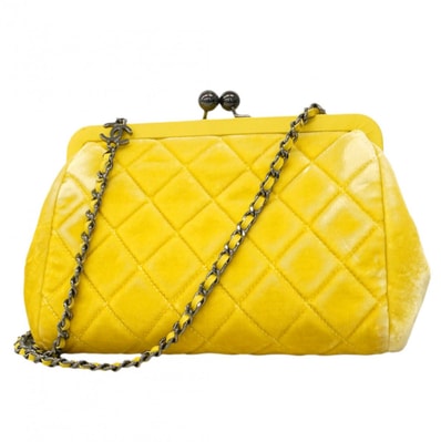 【6dd4047-k】シャネル ショルダーバッグ マトラッセ スウェード イエロー シルバー金具【中古】レディース