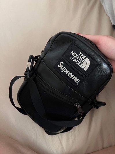 Supreme x The North Face Leather Shoulder Bag "Black"