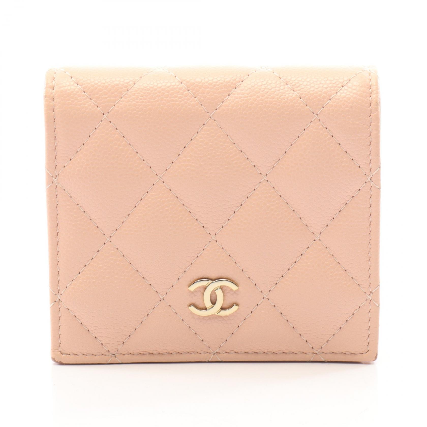シャネル CHANEL マトラッセ クラシック スモールウォレット 二つ折り財布 財布 キャビアスキン(グレインドカーフ) レディース ピンク系 【中古】