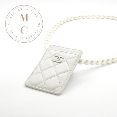 シャネル CHANEL カードケース カード入れ パスケース ホワイト シルバー ココマーク チャーム マトラッセ パールチェーン