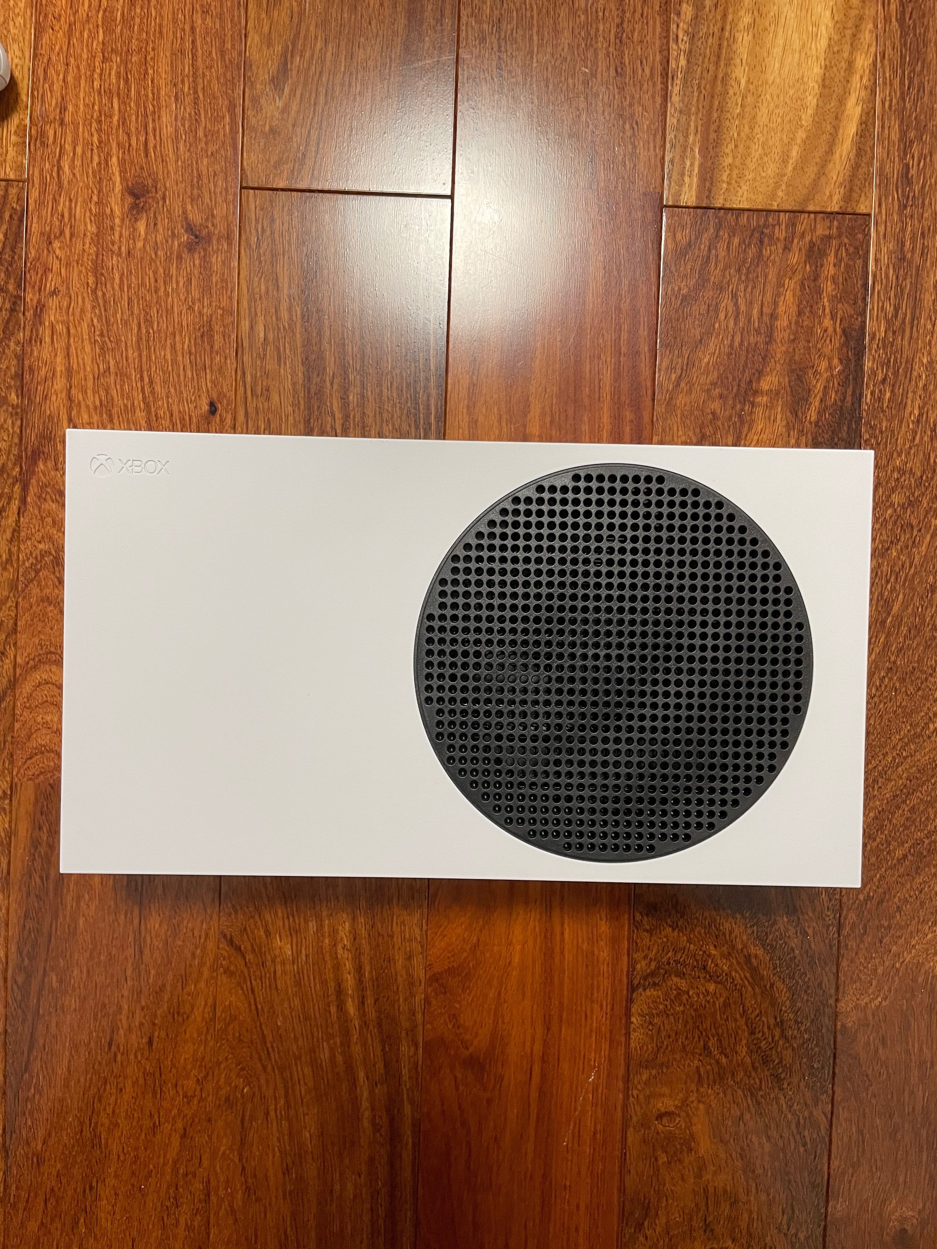 マイクロソフト エックスボックス シリーズ S 512GB オール デジタル "ロボットホワイト"