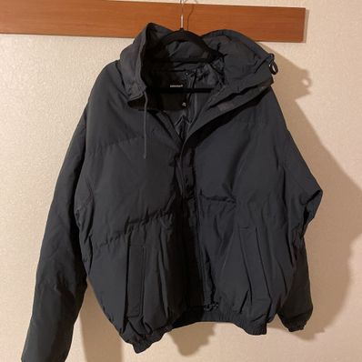 FEAR OF GOD ESSENTIALS Puffer Jacket "Black/Stretch Limo"