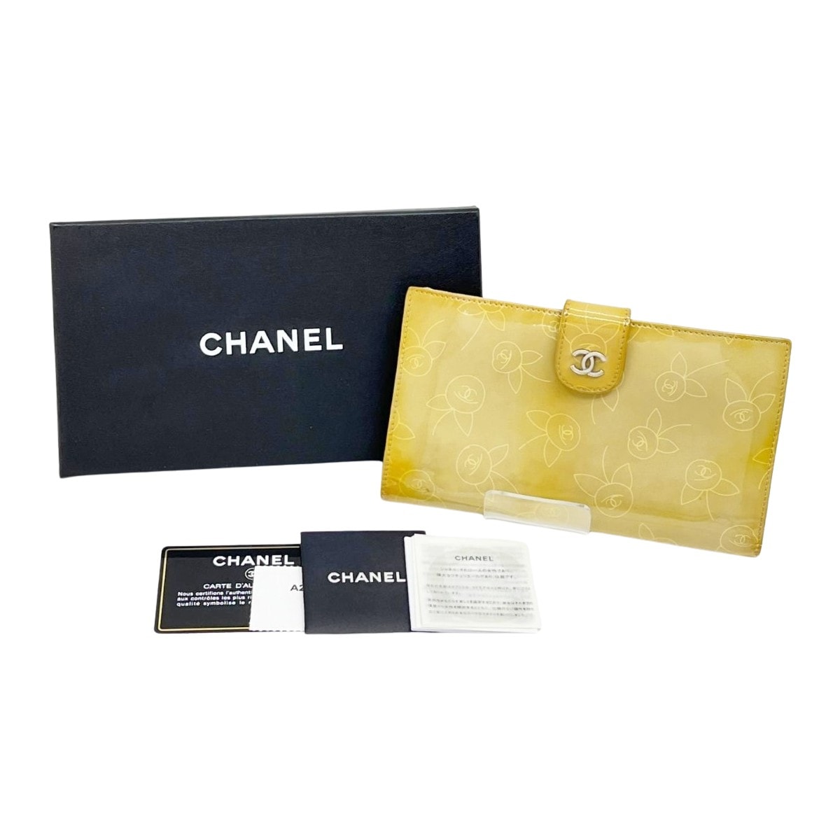 CHANEL シャネル がま口財布 カメリア エナメル 箱・ギャランティーカード付 傷汚れ有 ベージュ