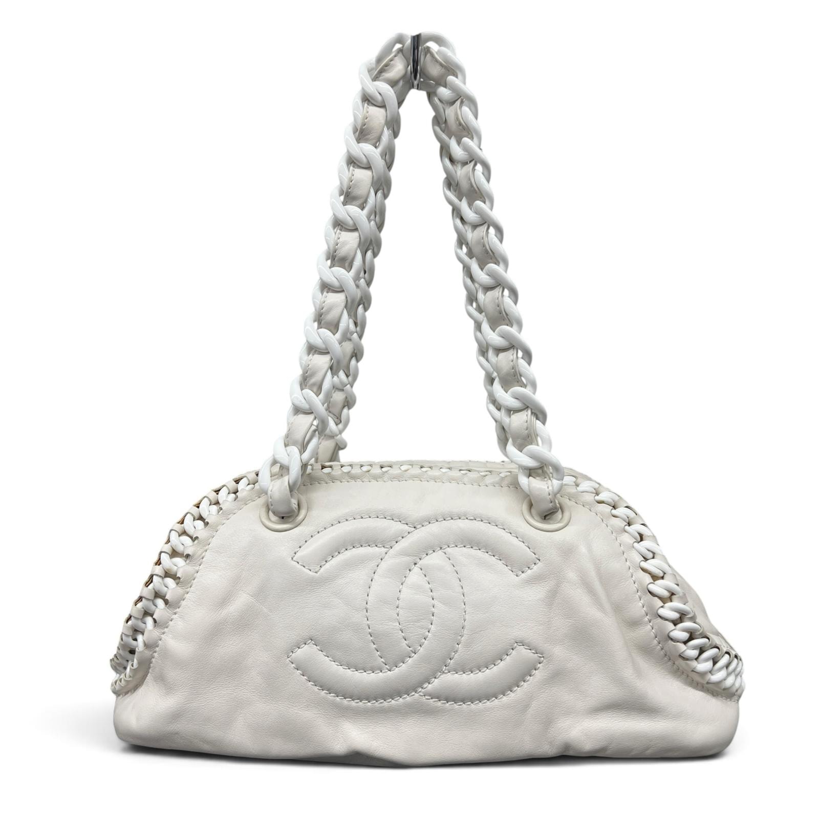 CHANEL 希少 美品 シャネル ラグジュアリーライン プラチェーン ミニボストン ハンドバッグ ラムスキン レザー プラスチック 12番台シリアル ブティックシール付 ホワイト Y2K デカココマーク ボーリングバッグ ABランク 鑑定済 中古
