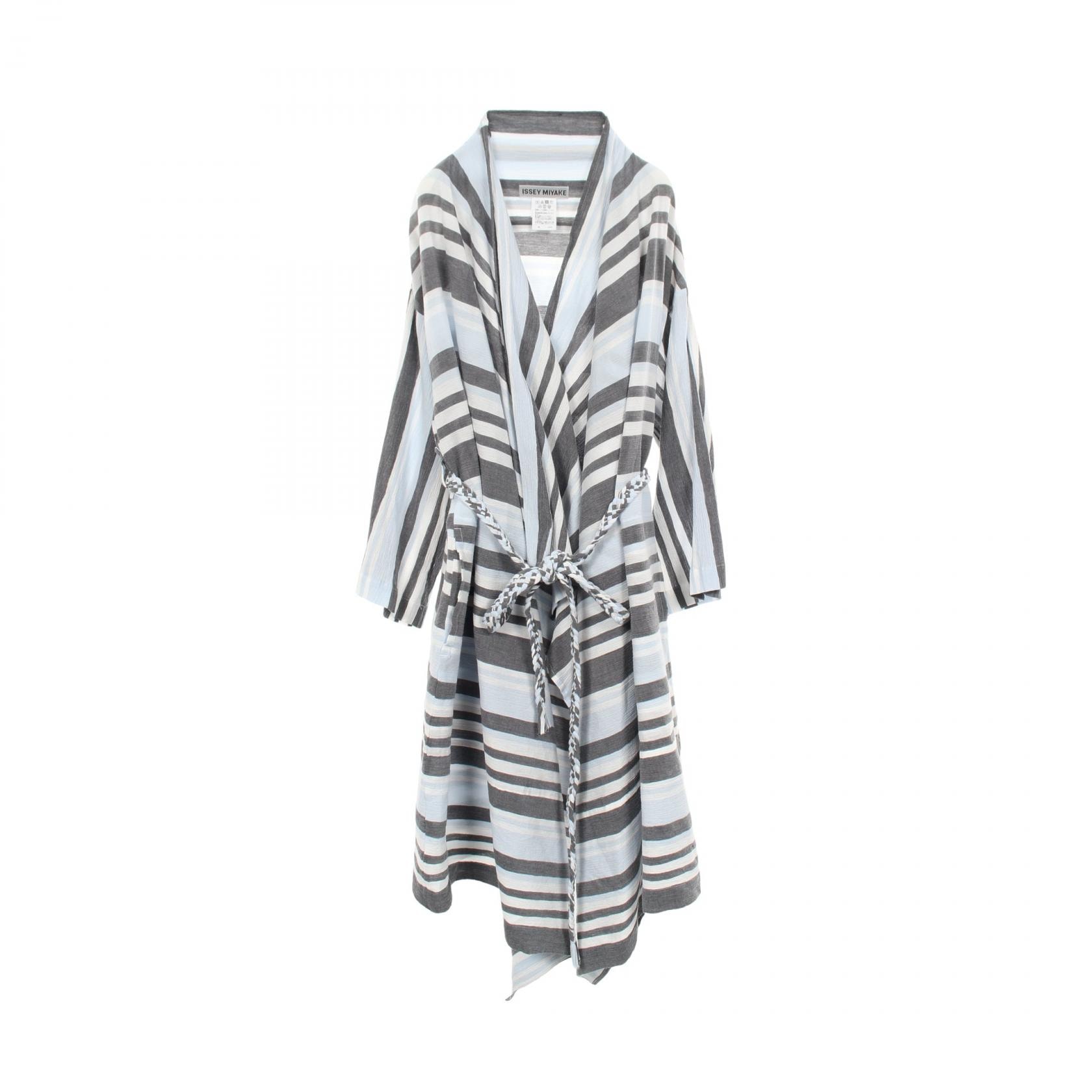 イッセイミヤケ ISSEY MIYAKE シワ加工 ボーダー ラップコート 衣料品 アウター コットン レディース ブルー系 / グレー系 【中古】
