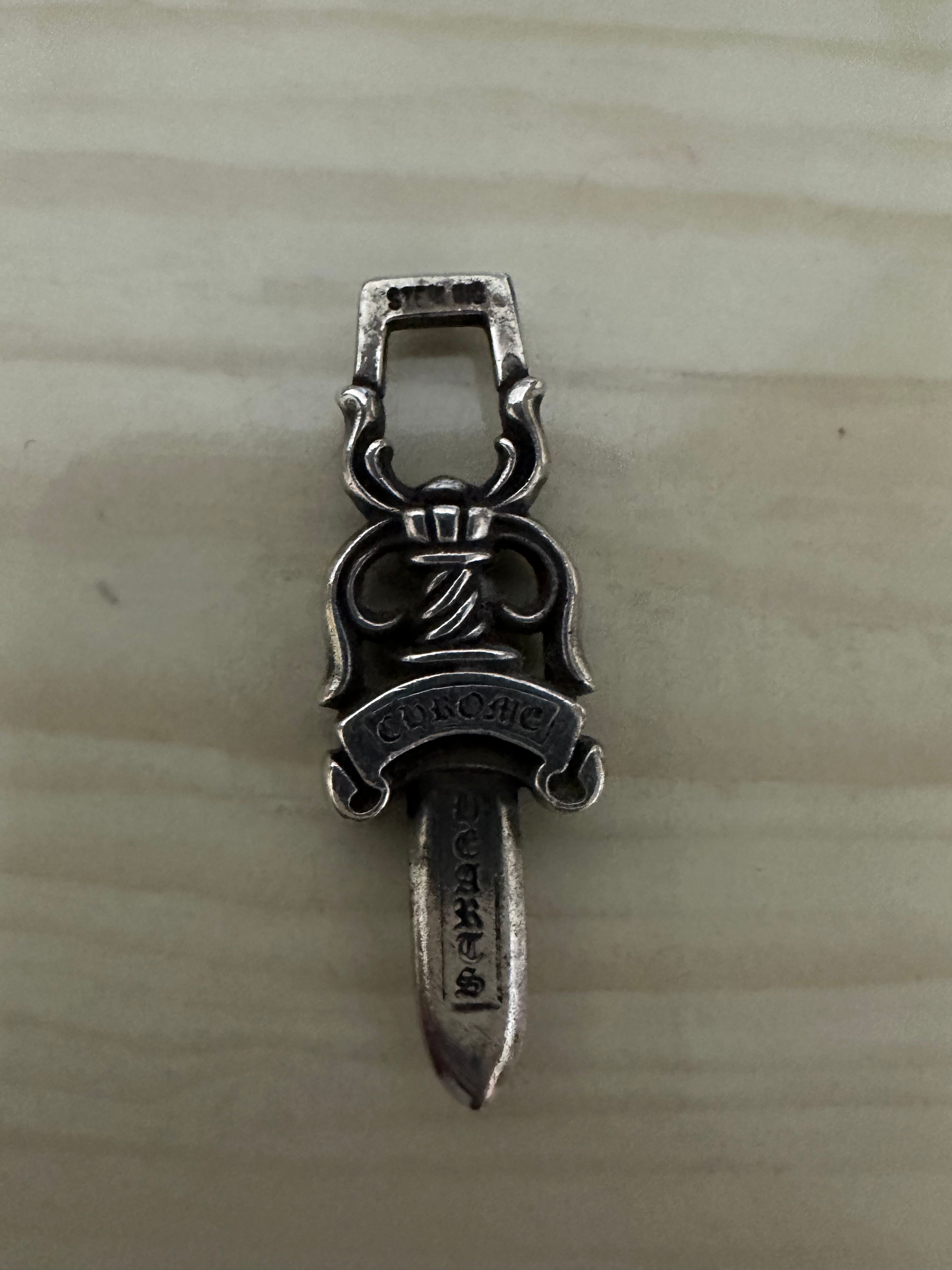 Chrome Hearts #10 Dagger Pendant "Silver"