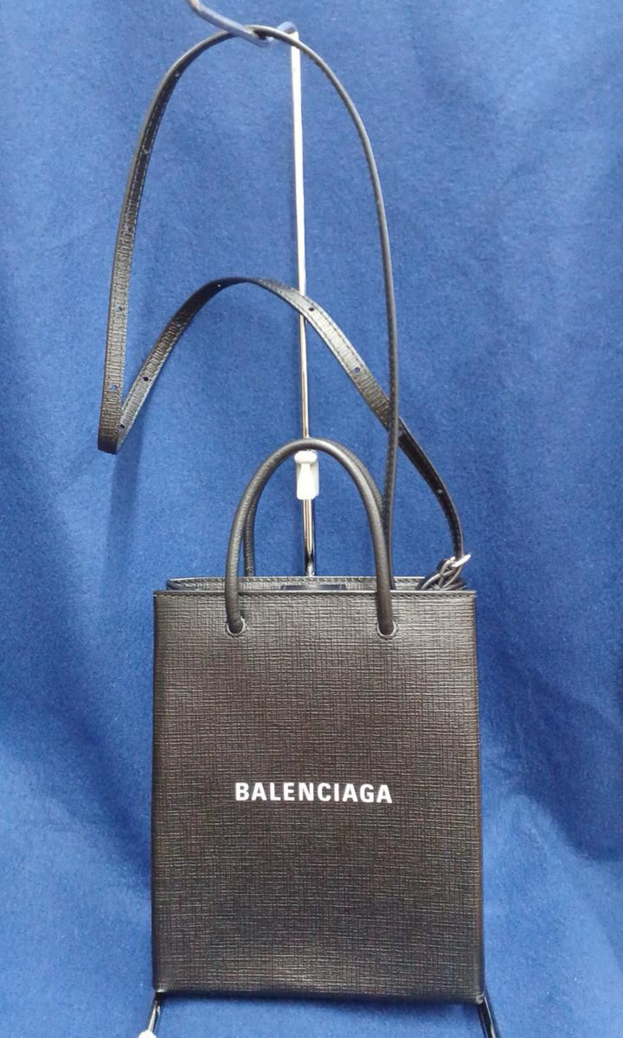 BALENCIAGA