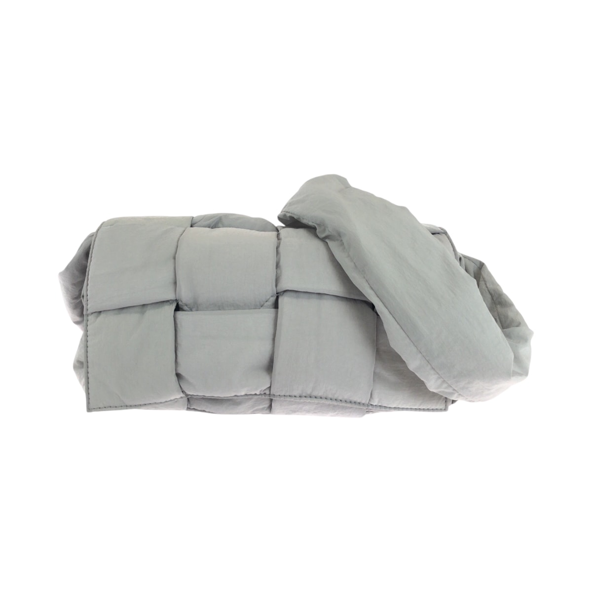 美品 BOTTEGAVENETA ボッテガヴェネタ パデッド テック カセット グレー シルバー金具 ナイロン ショルダーバッグ ポーチ付き 504121 【中古】