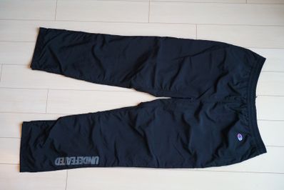 UNDEFEATED×Championコラボ ナイロンパンツ ブラック