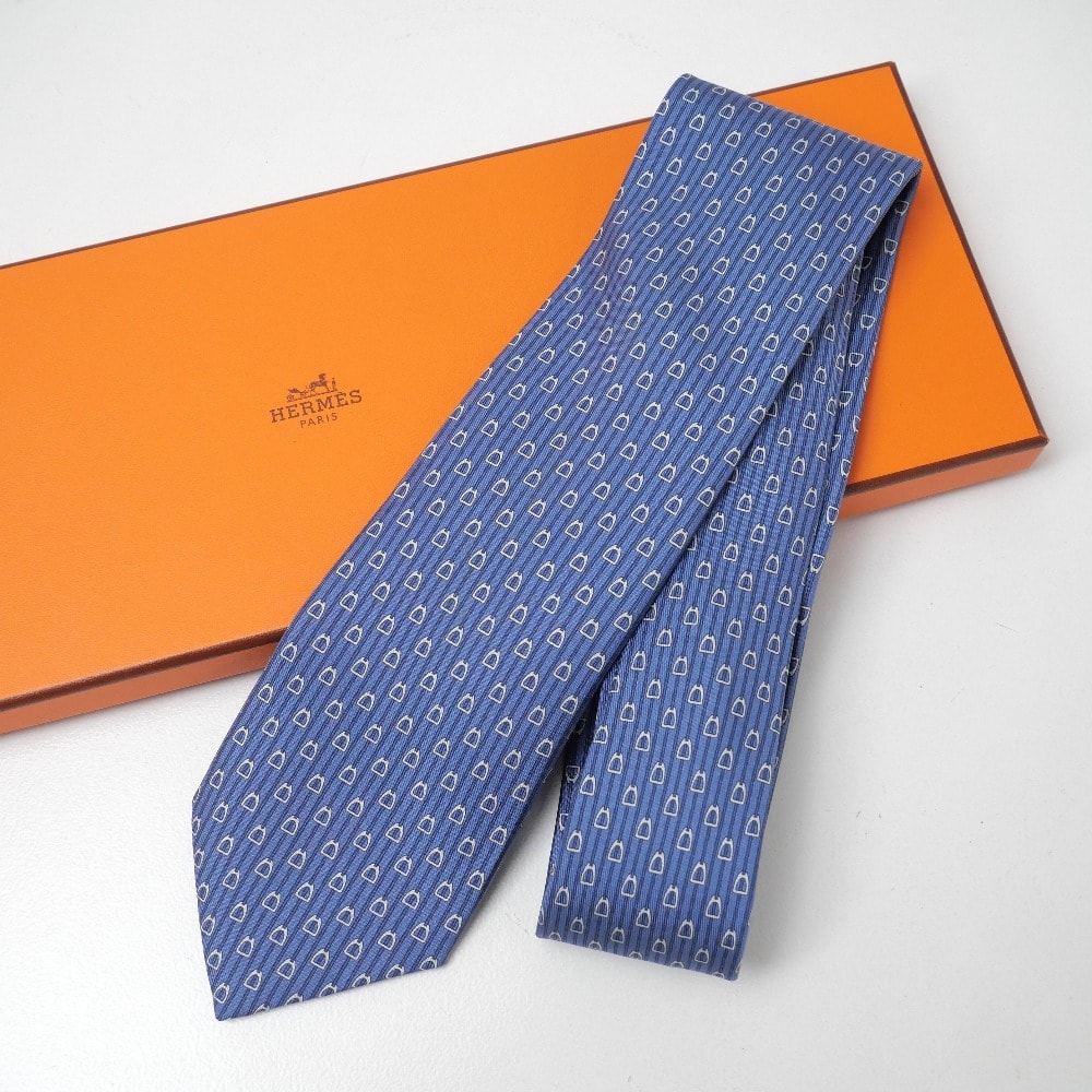 ■美品■HERMES エルメス ネクタイ シルクツイル 鐙柄 幅8cm フランス製 ブランド古着【中古】20260703/RB0040