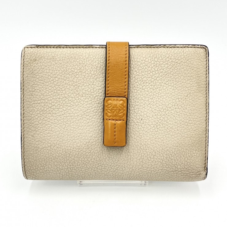 LOEWE(ロエベ)アナグラム バーティカルウォレット ミディアム 二つ折り財布 レザー アイボリー オレンジ シルバー金具 レディース【中古】
