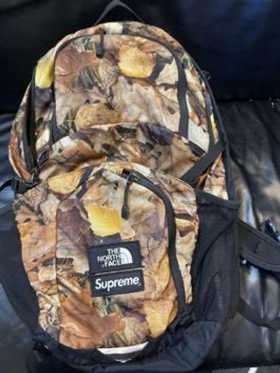 Supreme x The North Face Pocono Backpack "Leaves"