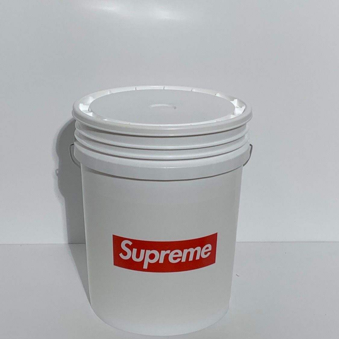 Supreme / LEAKTITE 5-Gallon Bucket 