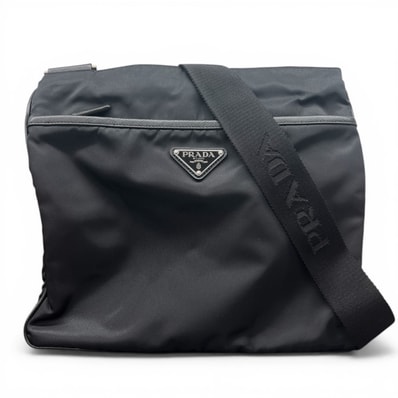 PRADA 展示品級 プラダ トライアングルロゴ リナイロン サフィアーノ ショルダーバッグ 2VH053 ナイロン レザー ブラック 三角プレート ロゴプレート クロスボディ メンズ レディース ユニセックス SAランク 鑑定済 中古 プラダバッグ