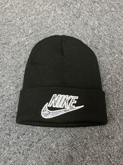 Supreme / Nike® Snakeskin Beanie "Black"