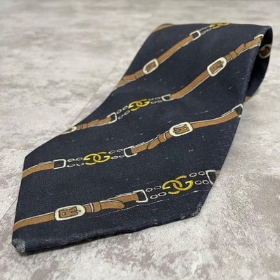 【GUCCI】グッチ インターロッキングG ベルト バックル チェーン 総柄 ネクタイ ネイビー ブラウン ゴールド シルク100% イタリア製 メンズ