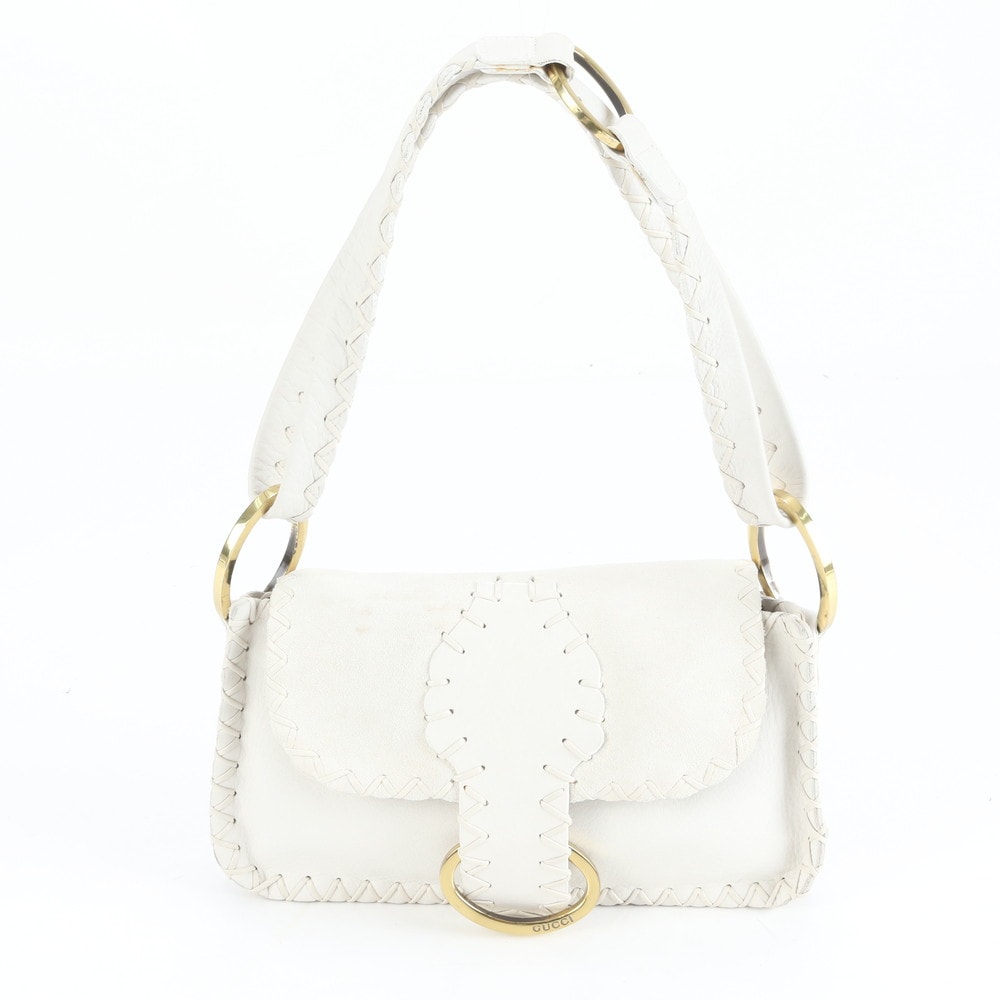 ■極美品 グッチ94886 ショルダーバッグ レザー