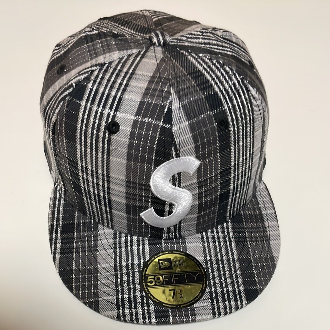 Supreme Metallic Plaid S Logo New Era "Black"