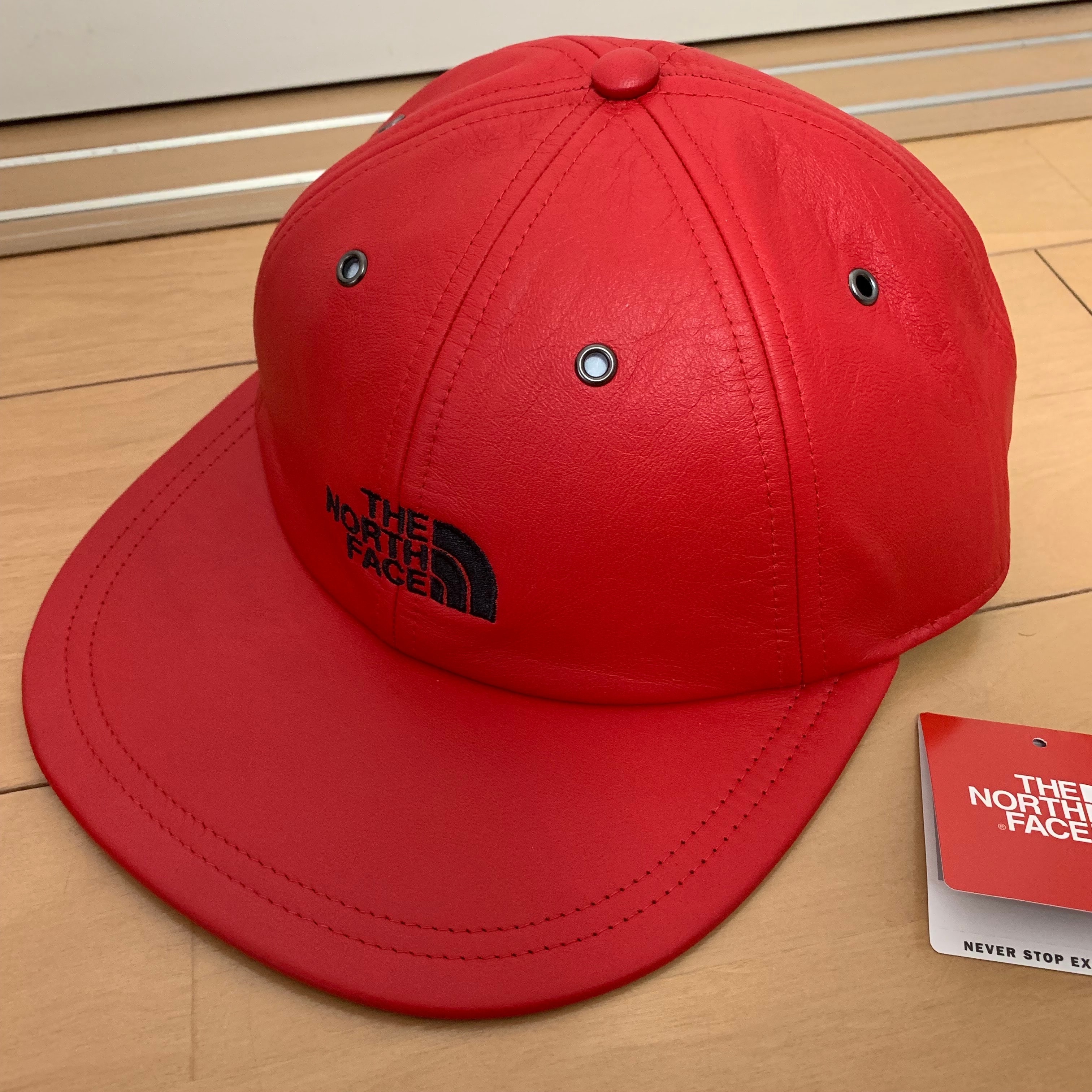 Supreme x The North Face Leather 6-Panel Hat "Red"