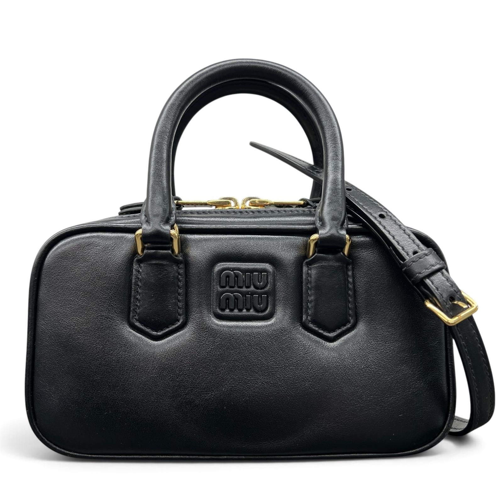 miumiu 美品 ミュウミュウ アルカディ レザー ミニバッグ パデット 2way ハンドバッグ ショルダーバッグ 5BP088 ICチップ確認済 レザー ブラック ポシェット ロゴ ABランク 中古 鑑定済 ミュウミュウバッグ