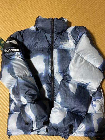 Supreme x The North Face Bleached Denim Print Nuptse Jacket "Indigo"