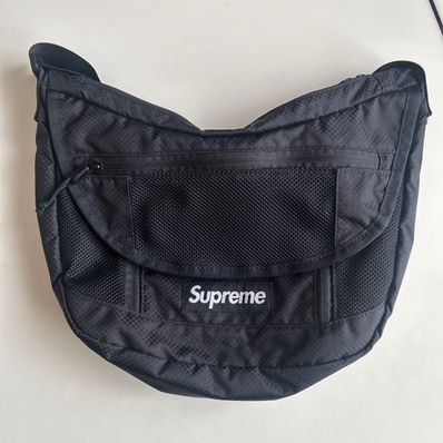 Supreme 2022ss Small Messenger Bag "Black"