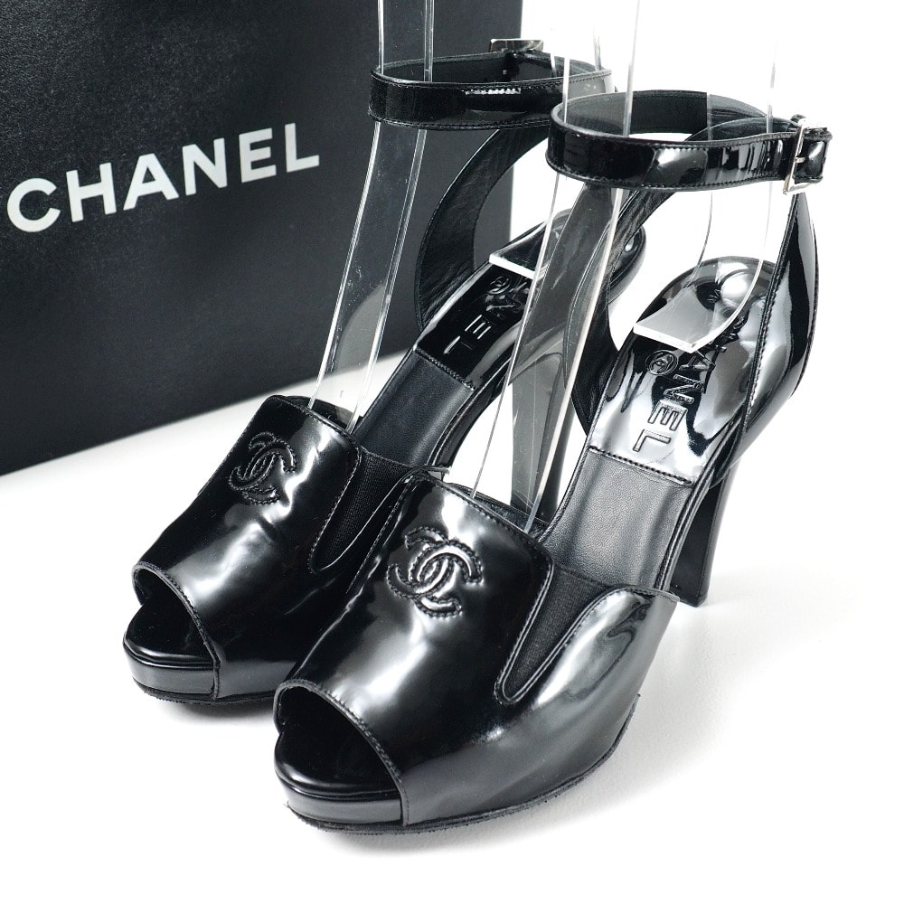 CHANEL シャネル サンダル サイズ35C 07C ココマーク CC エナメル アンクルストラップ ブランド古着【中古】20260417/RA8961
