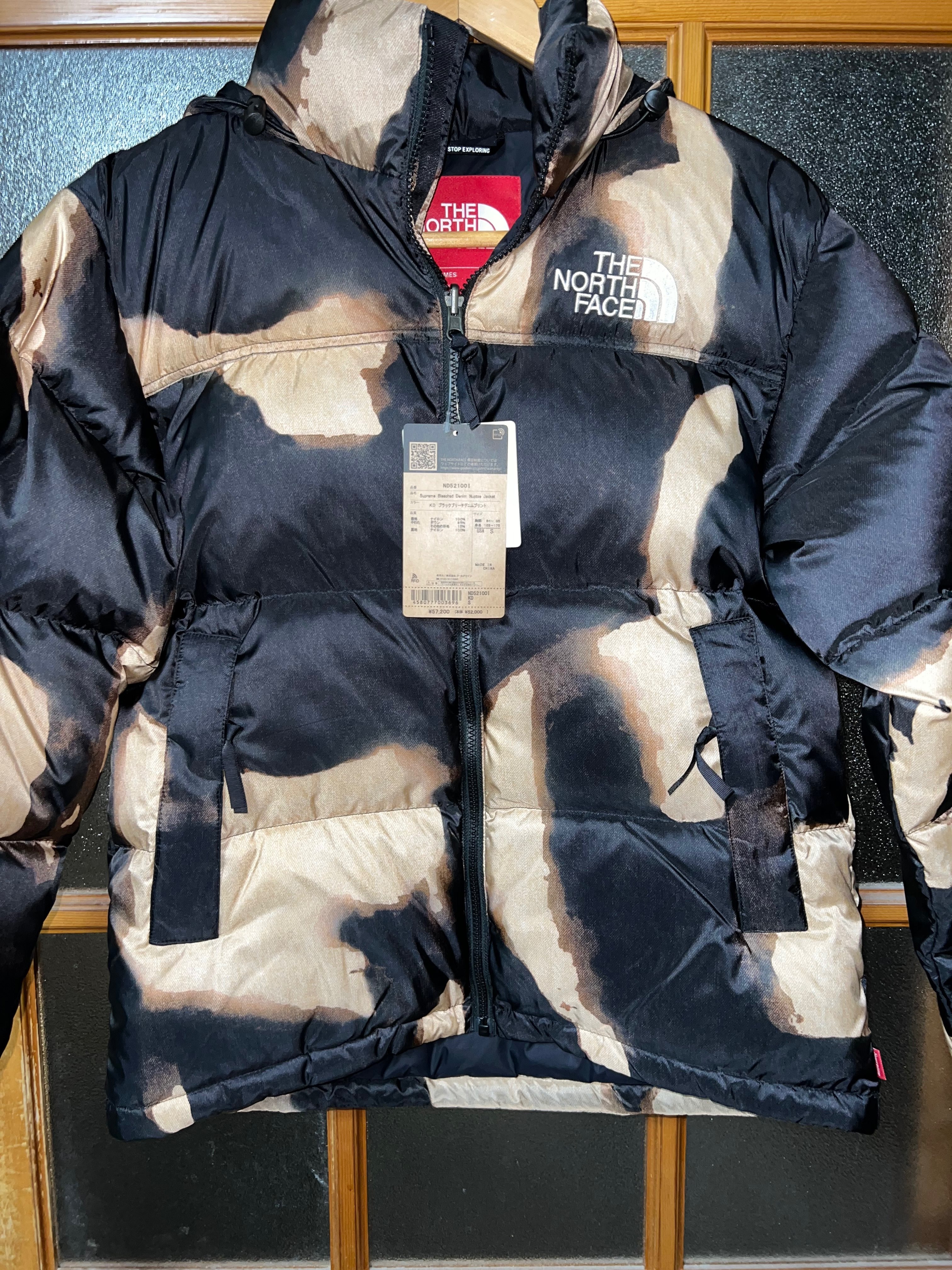 Supreme x The North Face Bleached Denim Print Nuptse Jacket "Black"