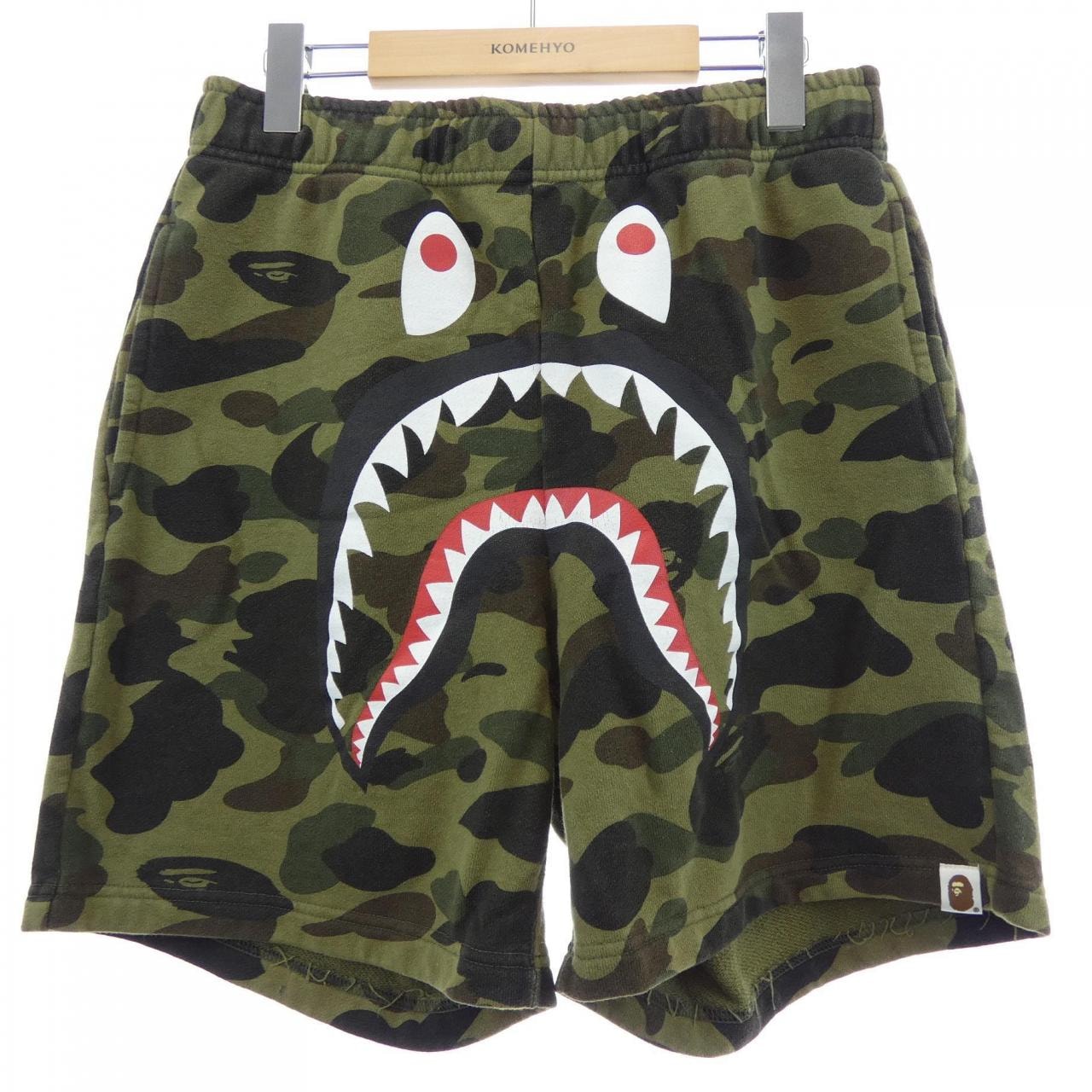 アベイシングエイプ A BATHING APE ショートパンツ