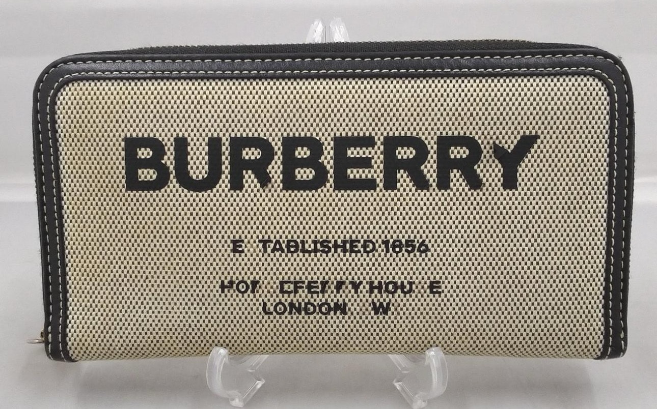 BURBERRY