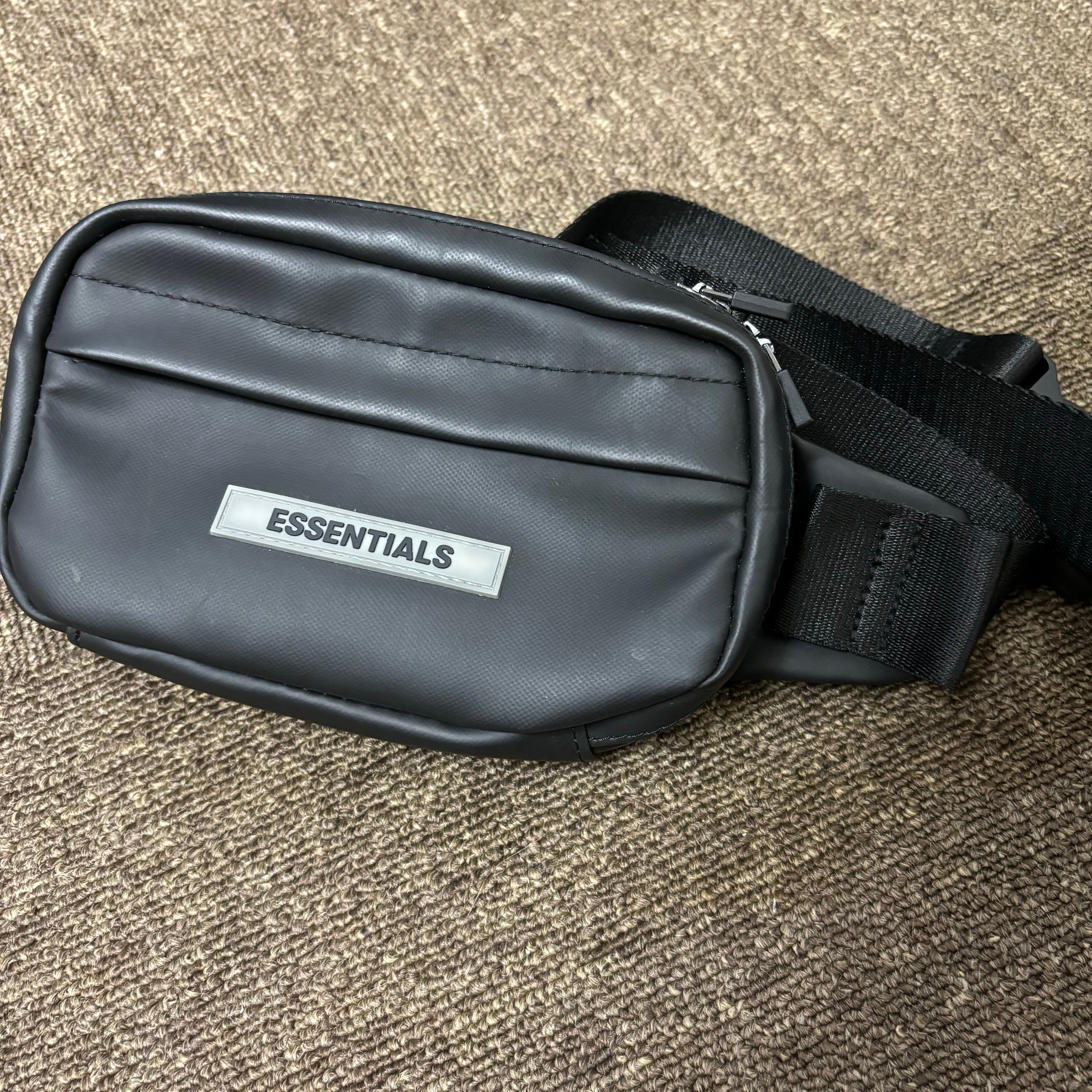FEAR OF GOD ESSENTIALS Sling Bag "Black"