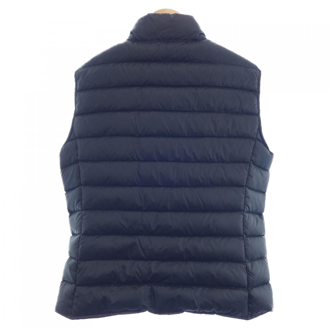 B (目立った傷や汚れなし)】モンクレール MONCLER LIANE ダウンベスト