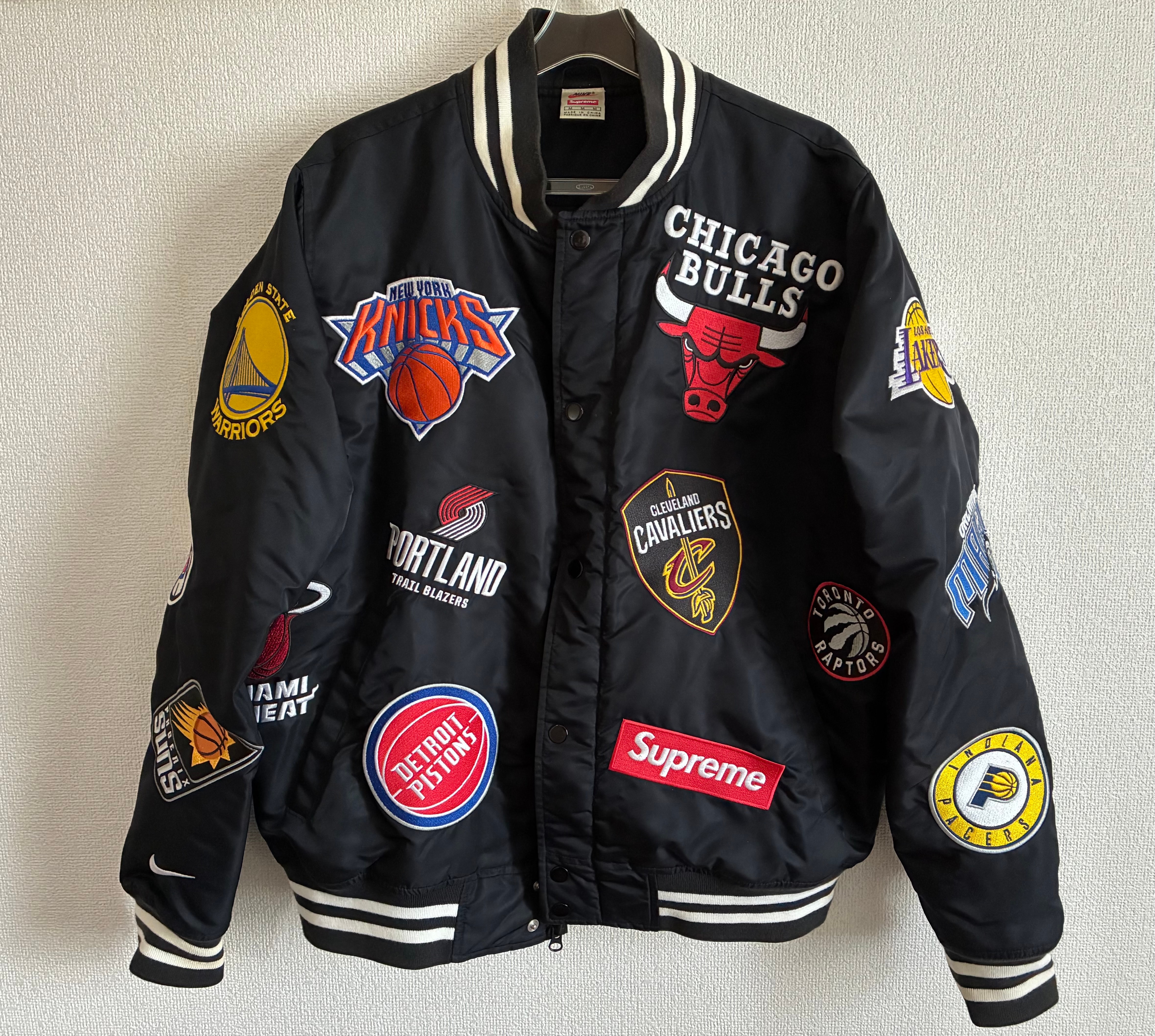 Supreme / Nike®/NBA Teams Warm-Up Jacket "Black"