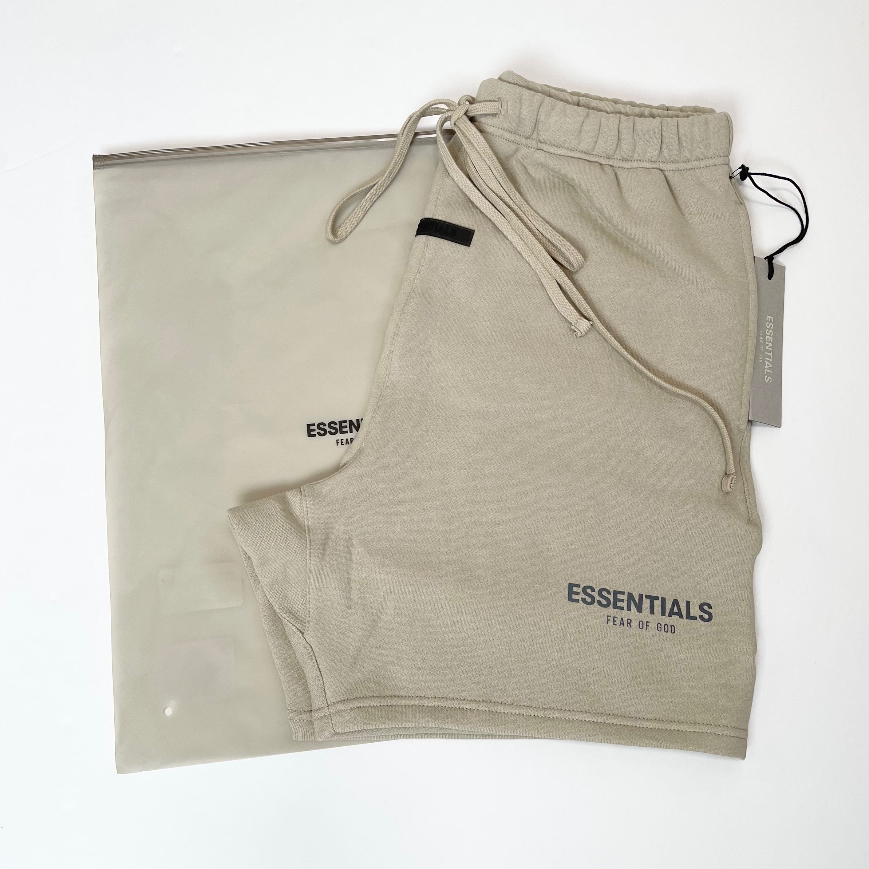 FEAR OF GOD ESSENTIALS SWEATSHORT "string"