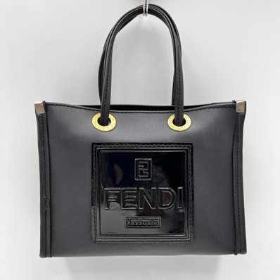 FENDI(フェンディ)ファズオーロ ミニトートバッグ ハンドバッグ ブラック ラバー調 ゴールド金具 レディース【中古】