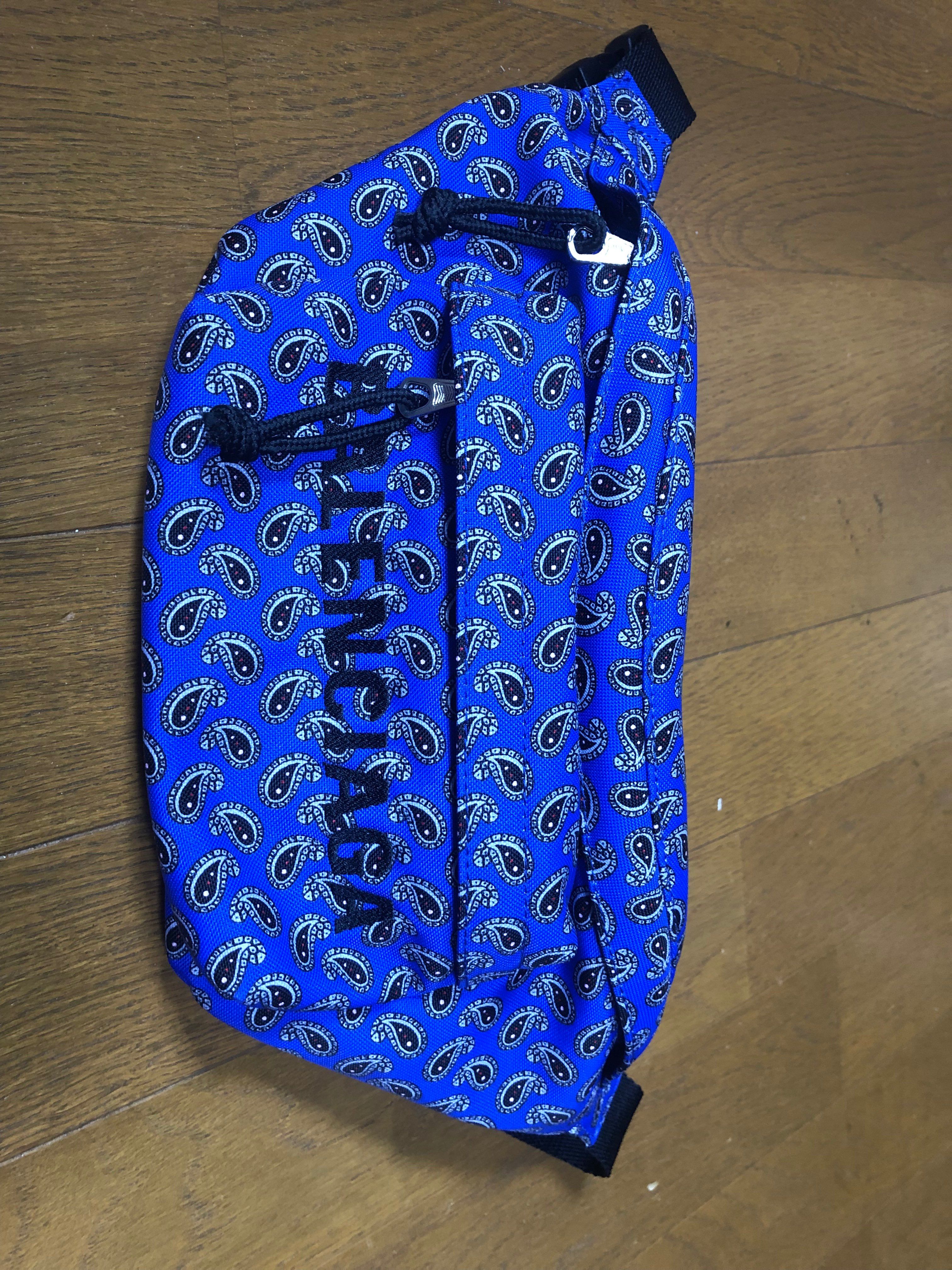 バレンシアガ ペイズリーショルダーバック