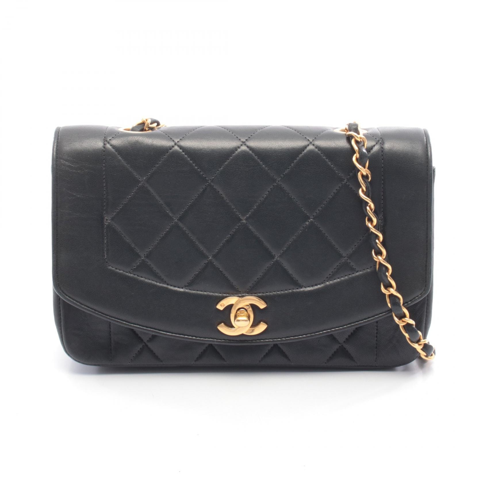 シャネル CHANEL マトラッセ ダイアナフラップ ショルダーバッグ バッグ ラムスキン(羊革) レディース ブラック系 【中古】