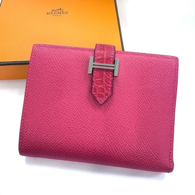 エルメス ヴォーエプソン アリゲーターマット ベアンコンパクト 二つ折り財布 フランボワーズ HERMES 正規品【鑑定済み】