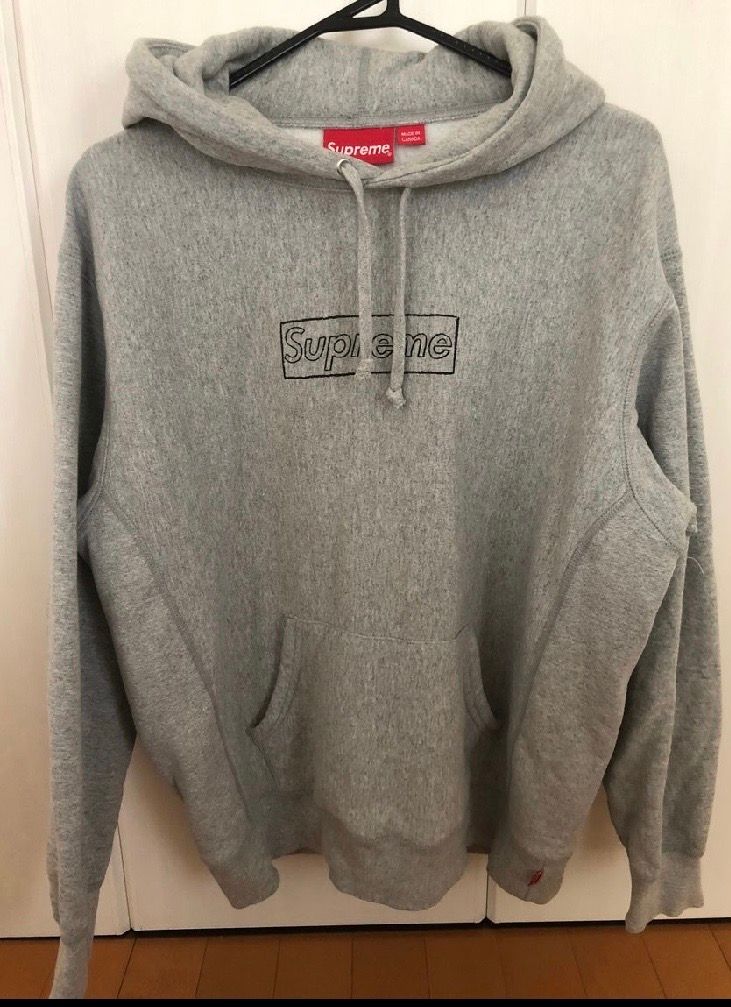 Supreme KAWS Chalk Logo Hooded Sweatshirt "Grey"(2021)