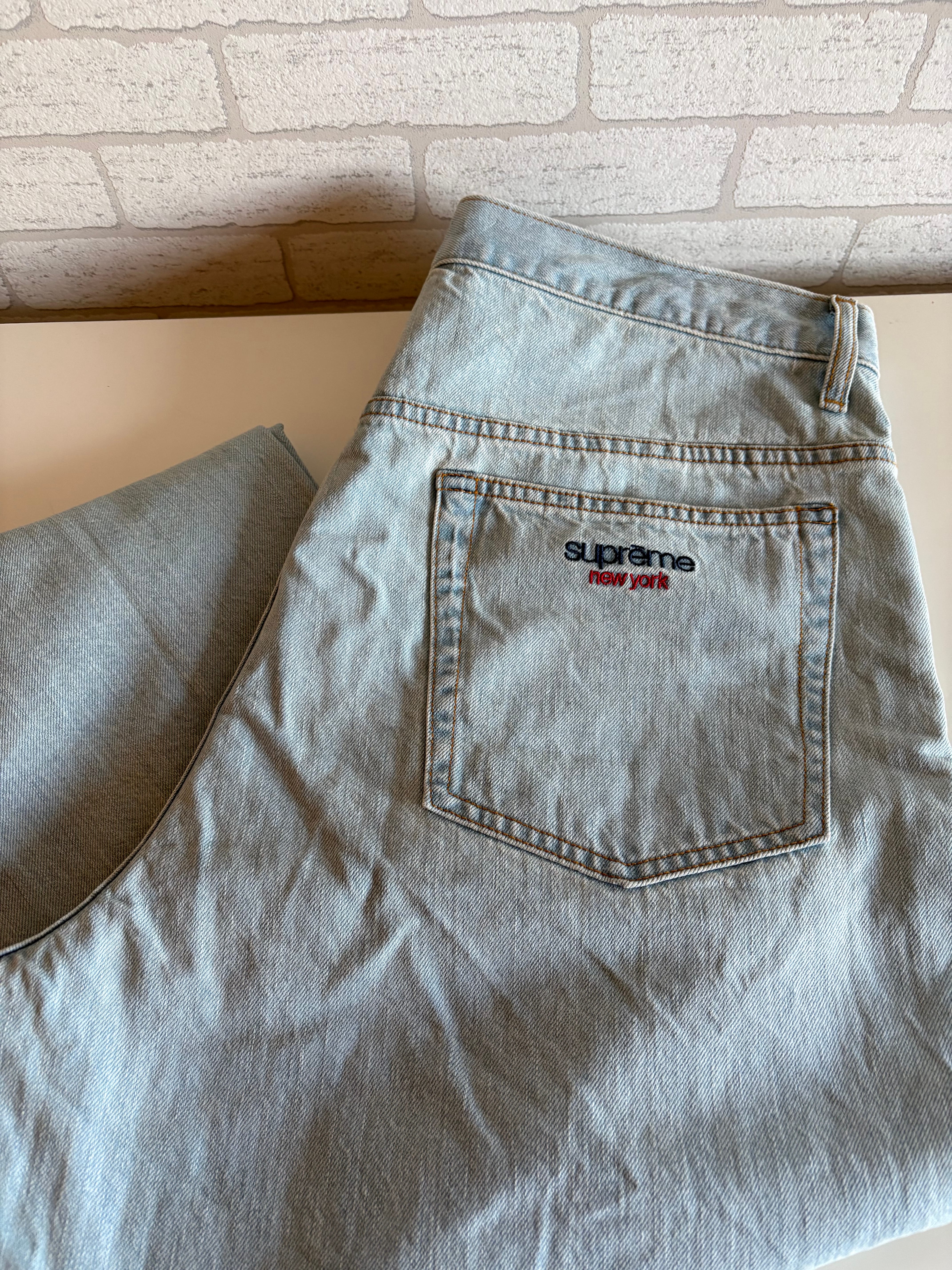 Supreme Baggy Jean (25FW) "Light Washed Indigo"