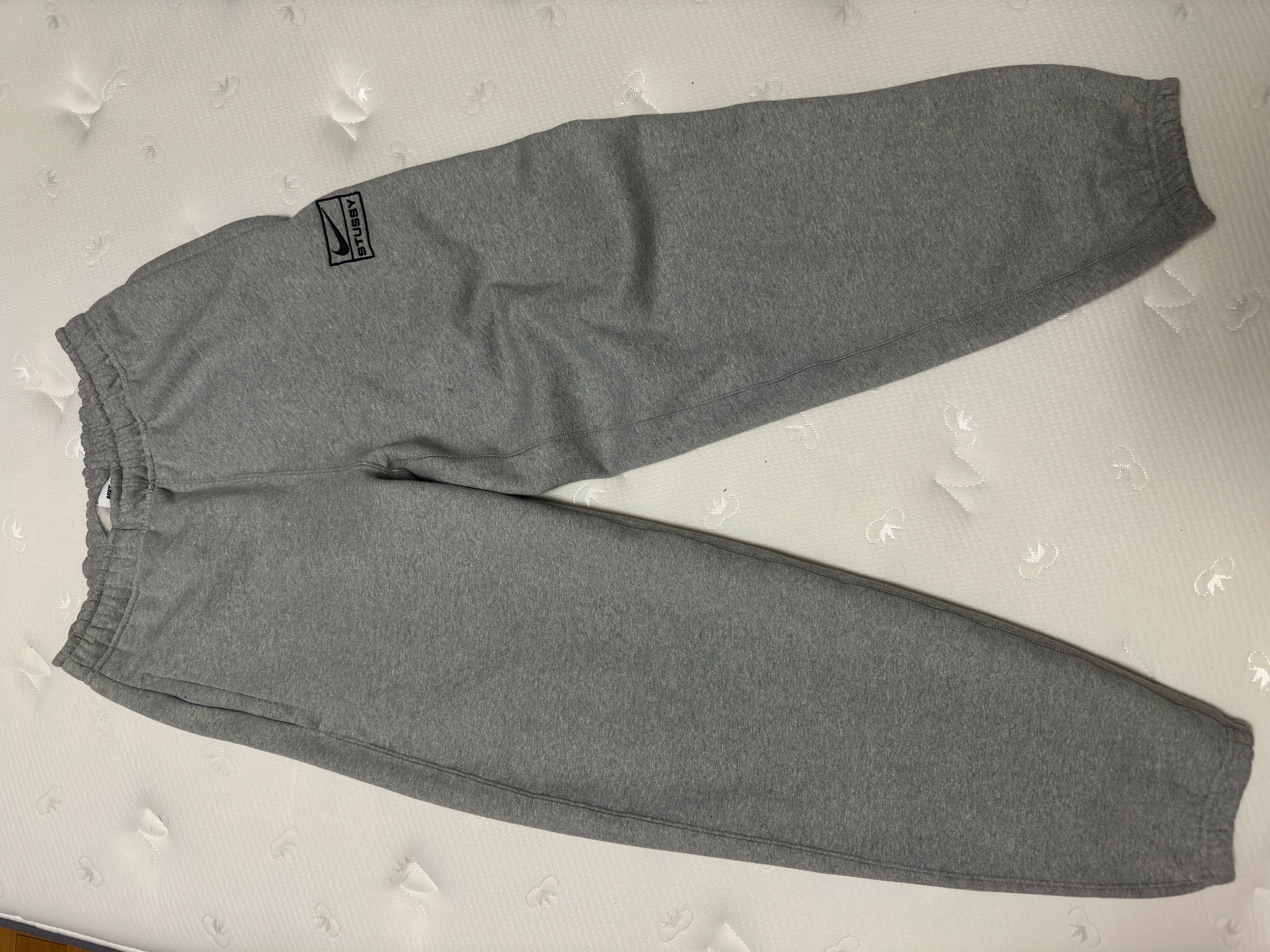 Stussy x Nike Fleece Pants (US Size) "Grey" DO9340-063