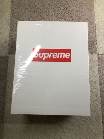 Supreme 30 Years T-Shirts 1994-2024 Book (3-Volumes) "White"