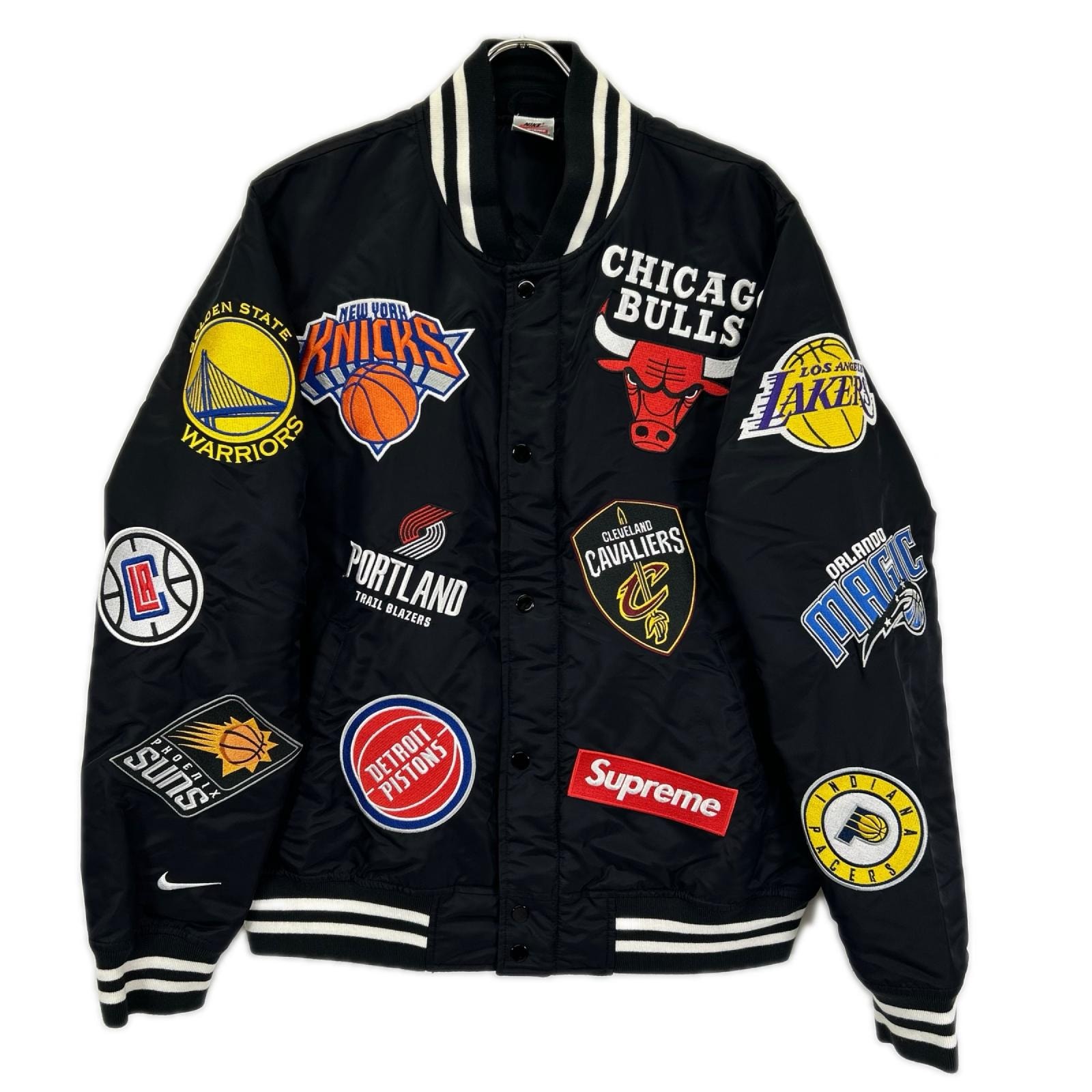 シュプリーム 【×NIKE】【×NBA】18SS AO3631-010 ブラック ナイロン ウォームアップジャケット スタジアムジャケット M