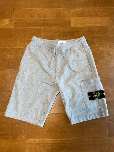 ストーンアイランドスウェットショーツ